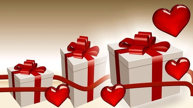 Are you confuse about what gift to give to your lover on Valentines Day?